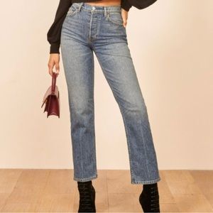 Size 30 Juliet High Straight Relaxed Jean